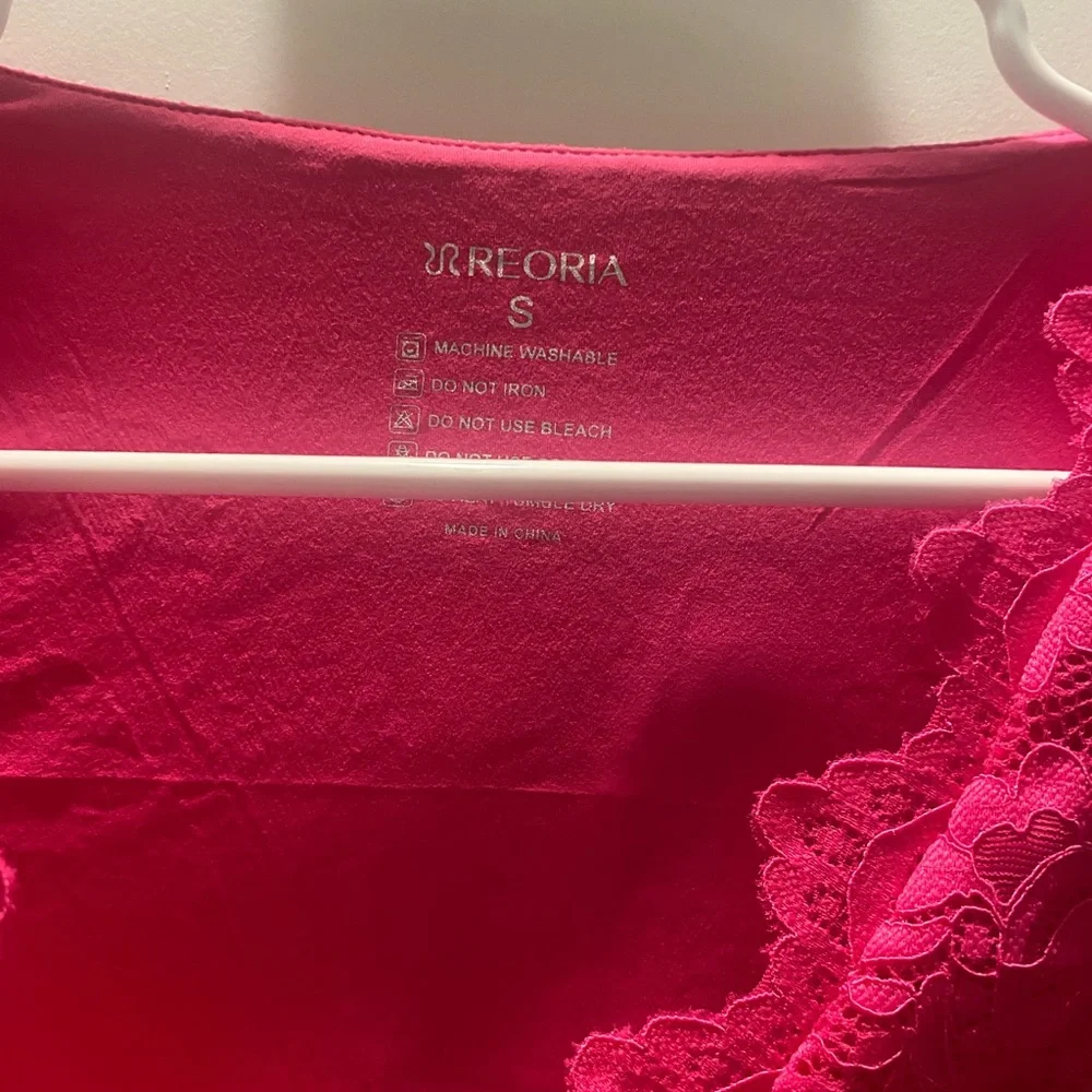 New With Tag Reoria Lace Pink Cropped Top Size S - 4